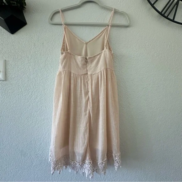 Poetry Soft Pink Lace Dress - Picture 4 of 4